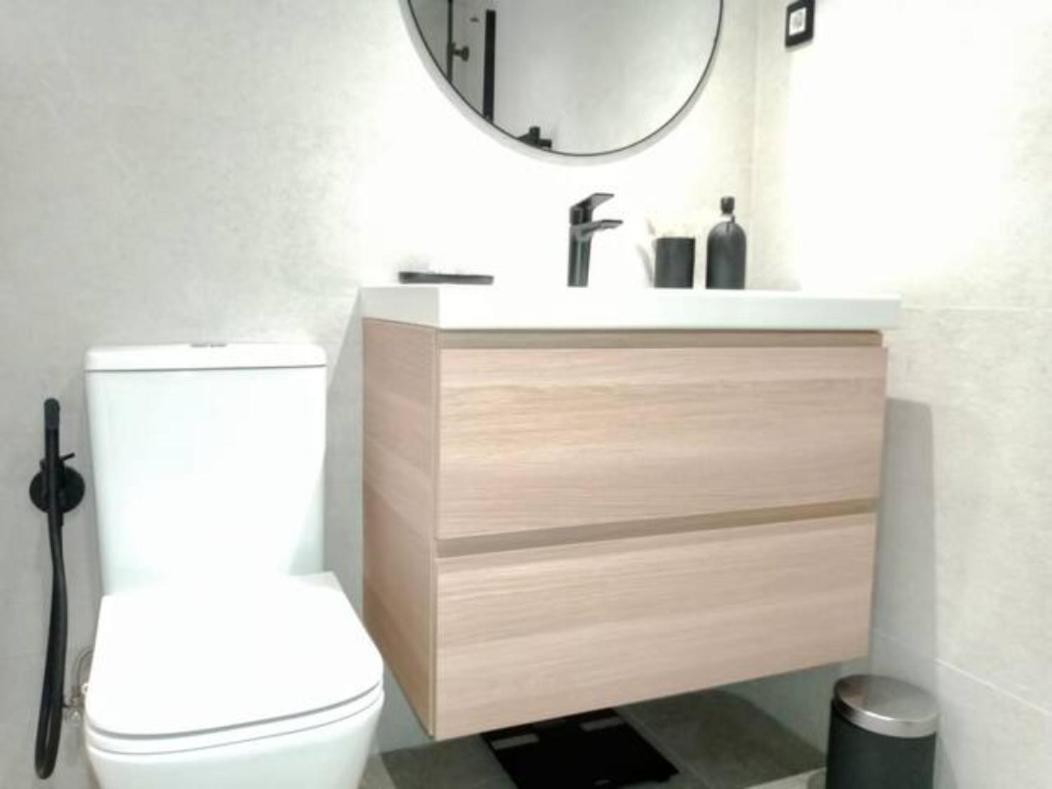 Apartamento Con Suite, Zona De Trabajo Y Yoga Wifi Y Garaje กาสโตร-อูร์เดียเลส ภายนอก รูปภาพ