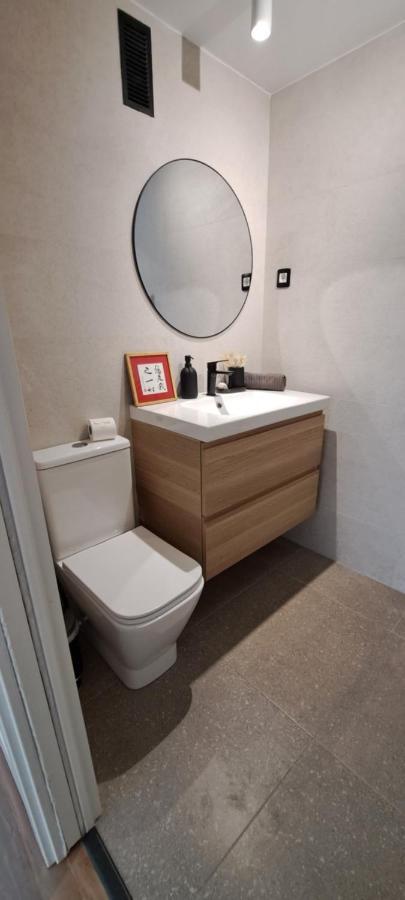 Apartamento Con Suite, Zona De Trabajo Y Yoga Wifi Y Garaje กาสโตร-อูร์เดียเลส ภายนอก รูปภาพ