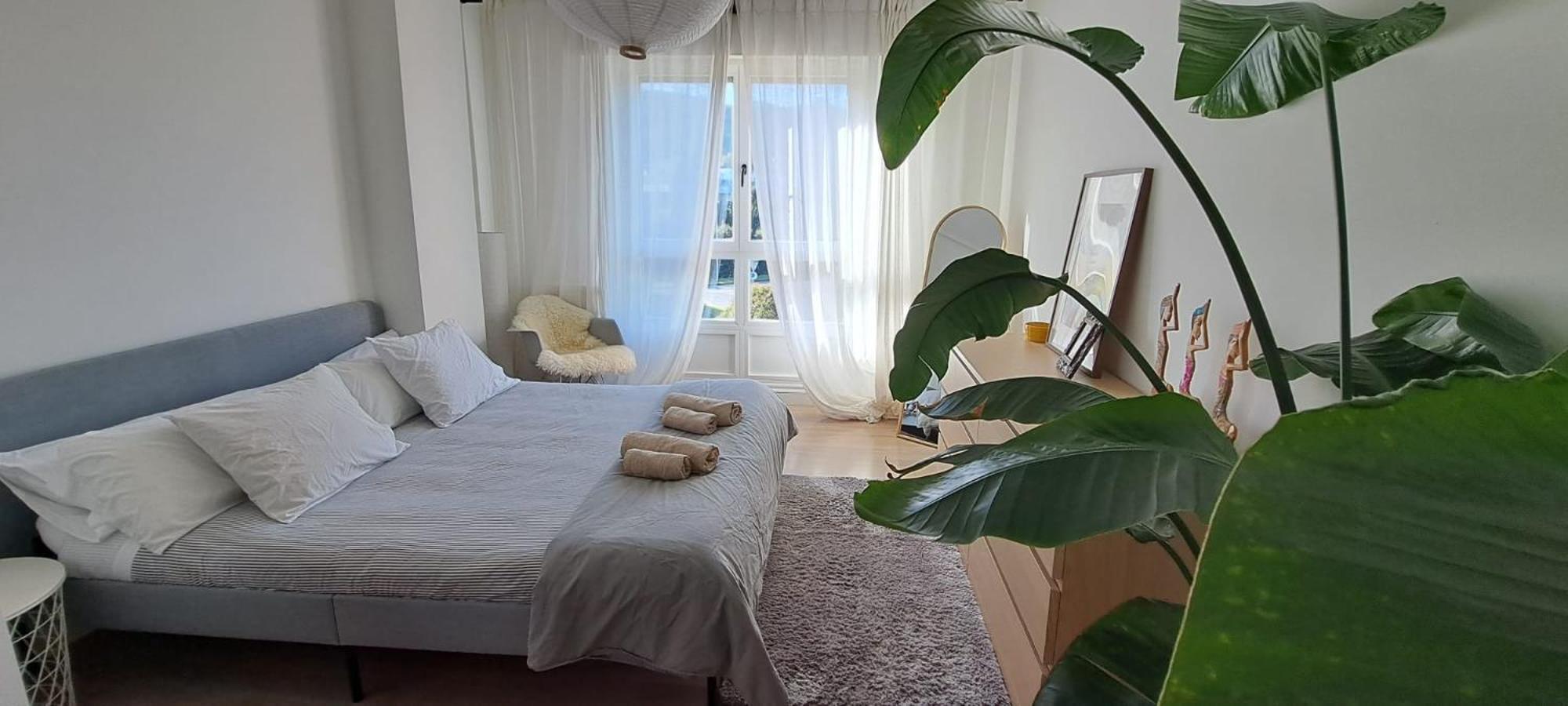 Apartamento Con Suite, Zona De Trabajo Y Yoga Wifi Y Garaje กาสโตร-อูร์เดียเลส ภายนอก รูปภาพ