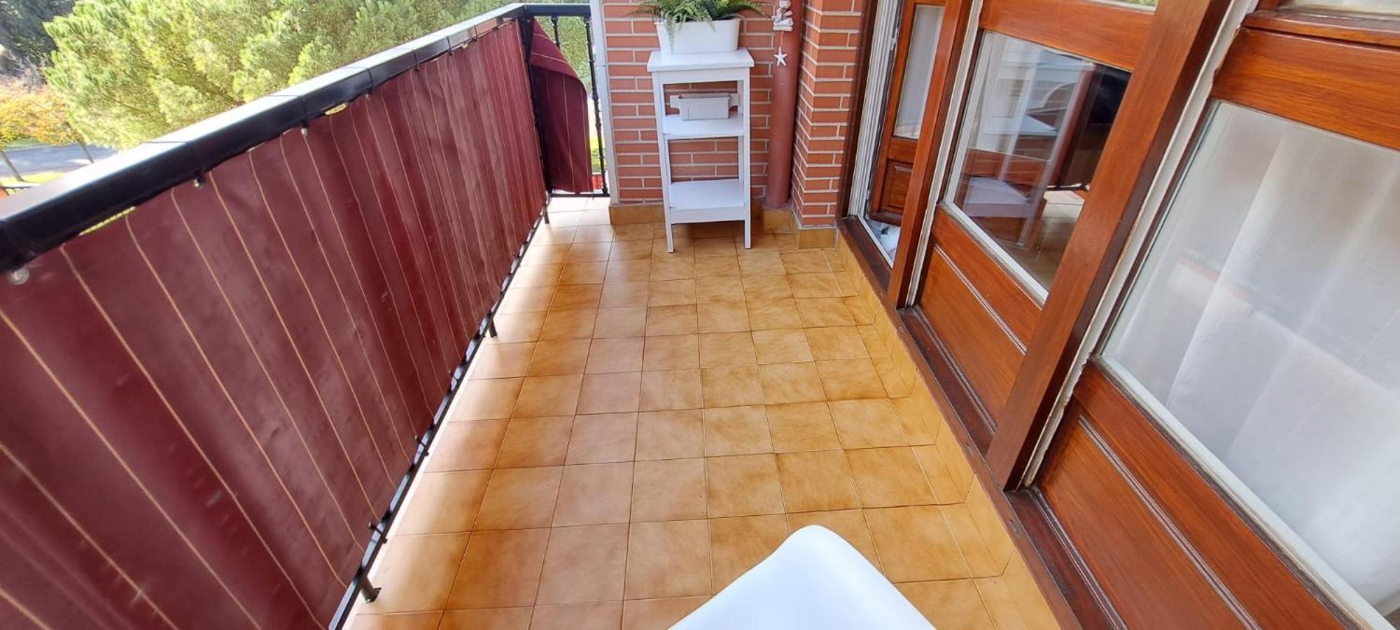 Apartamento Con Suite, Zona De Trabajo Y Yoga Wifi Y Garaje กาสโตร-อูร์เดียเลส ภายนอก รูปภาพ
