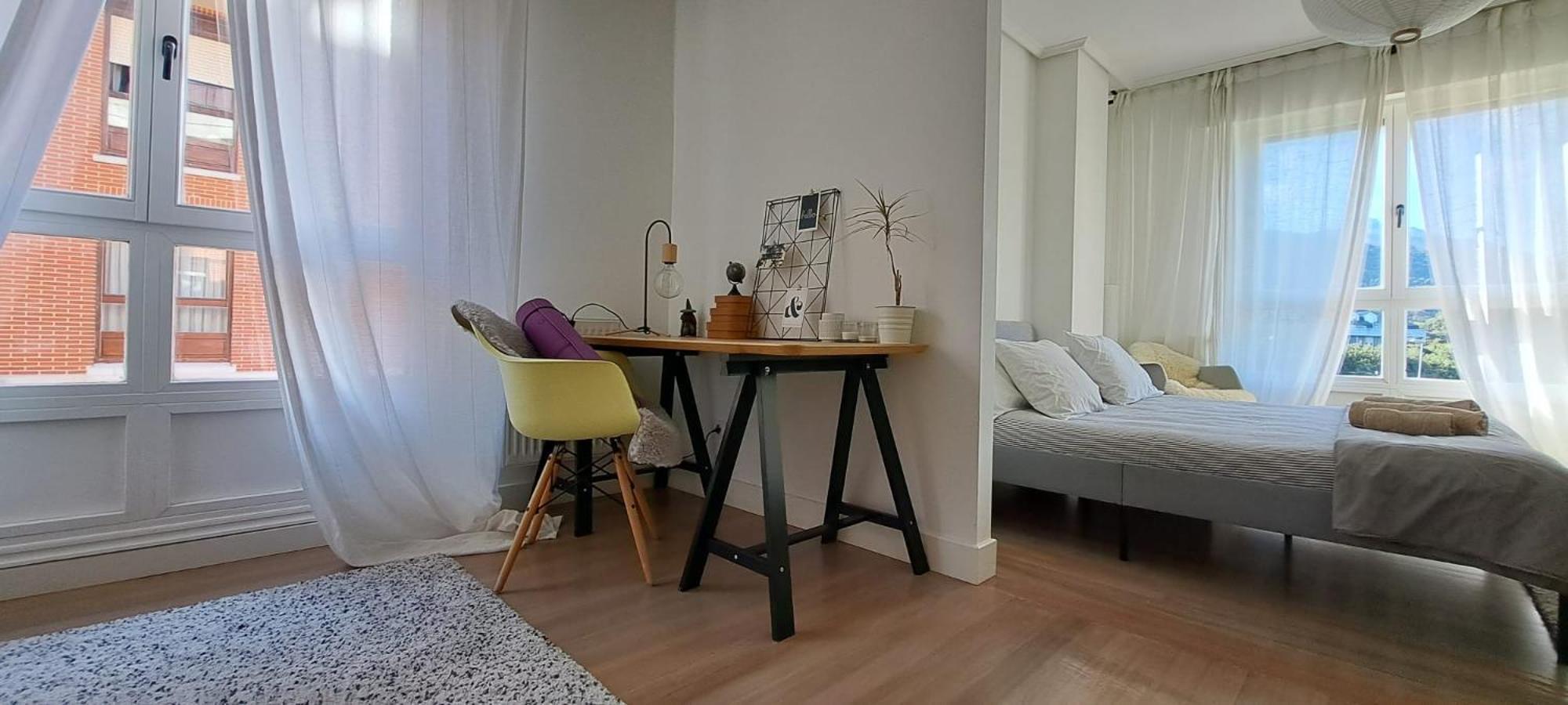 Apartamento Con Suite, Zona De Trabajo Y Yoga Wifi Y Garaje กาสโตร-อูร์เดียเลส ภายนอก รูปภาพ