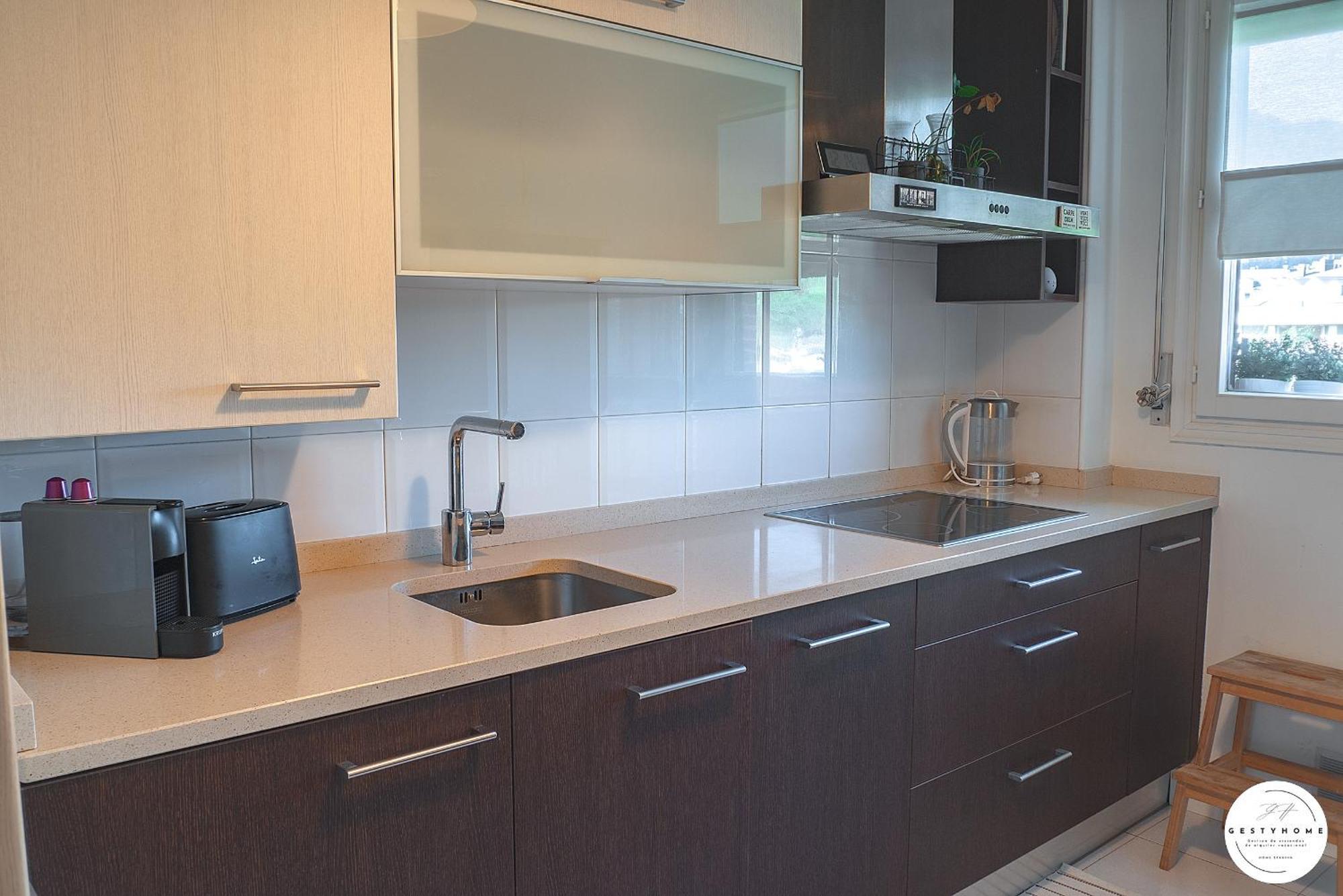 Apartamento Con Suite, Zona De Trabajo Y Yoga Wifi Y Garaje กาสโตร-อูร์เดียเลส ภายนอก รูปภาพ